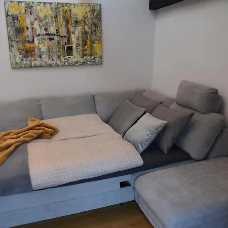 Penthouse Mit Altstadtflair アパート